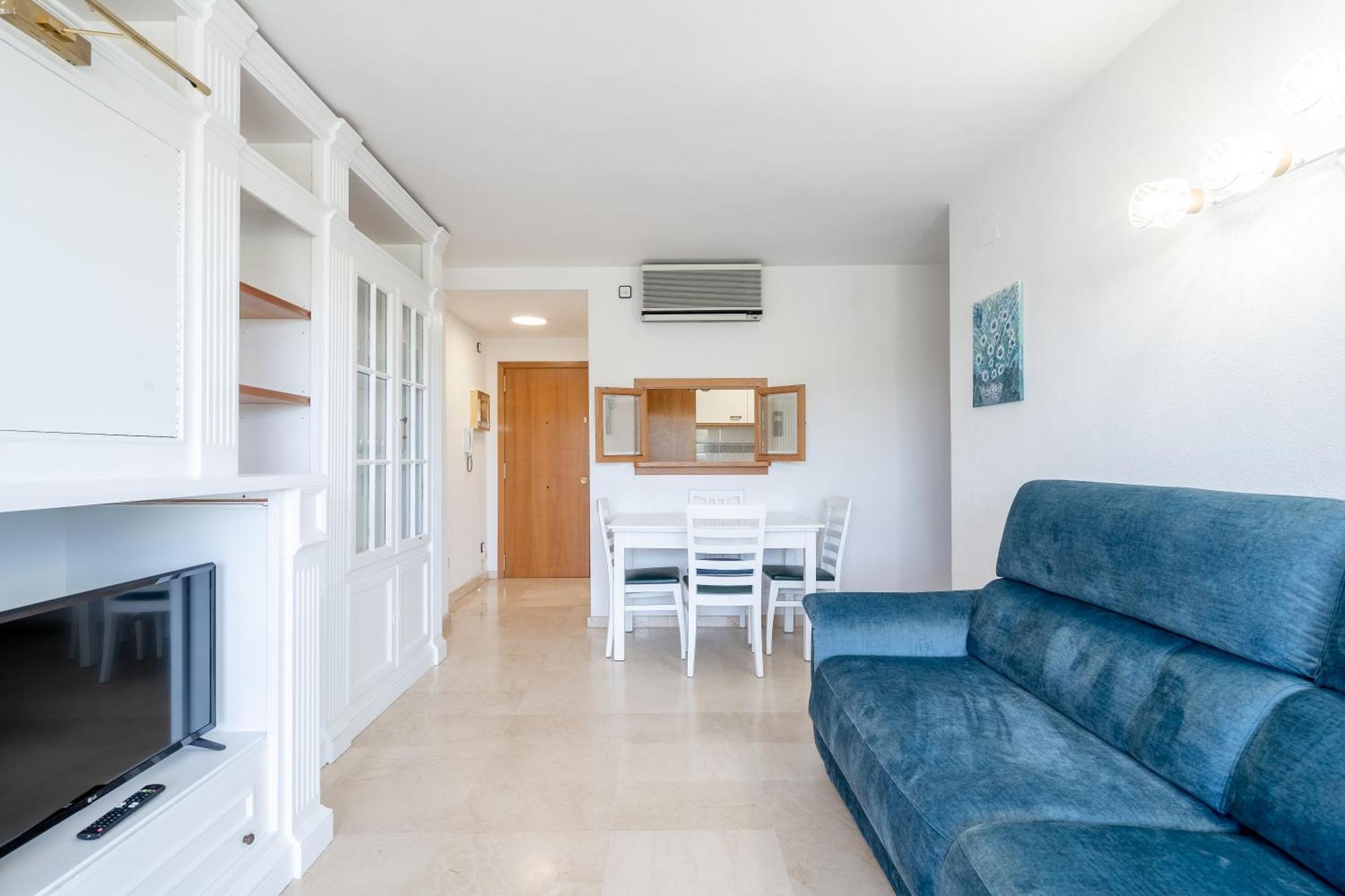 Rentalmar Central Park サロウ 部屋 写真