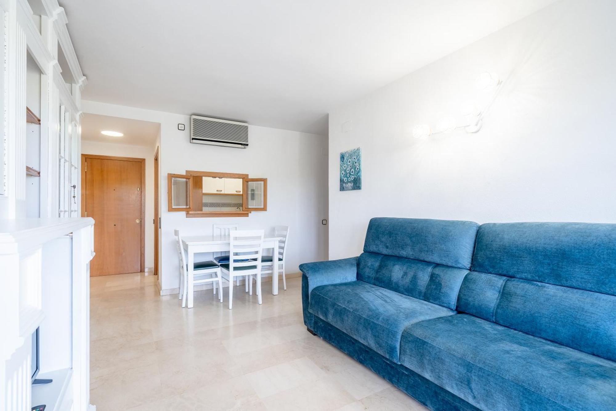 Rentalmar Central Park サロウ 部屋 写真