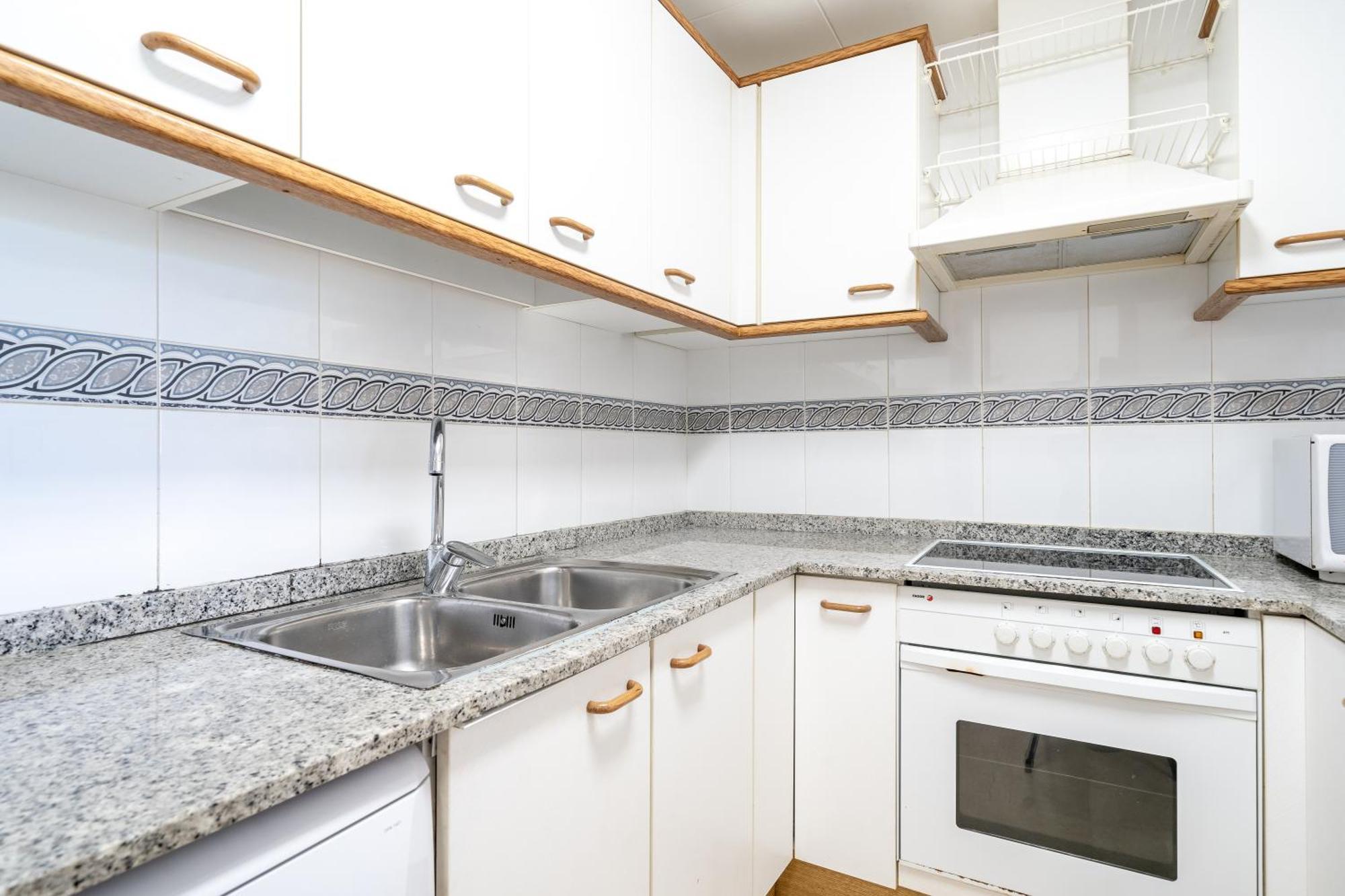 Rentalmar Central Park サロウ 部屋 写真